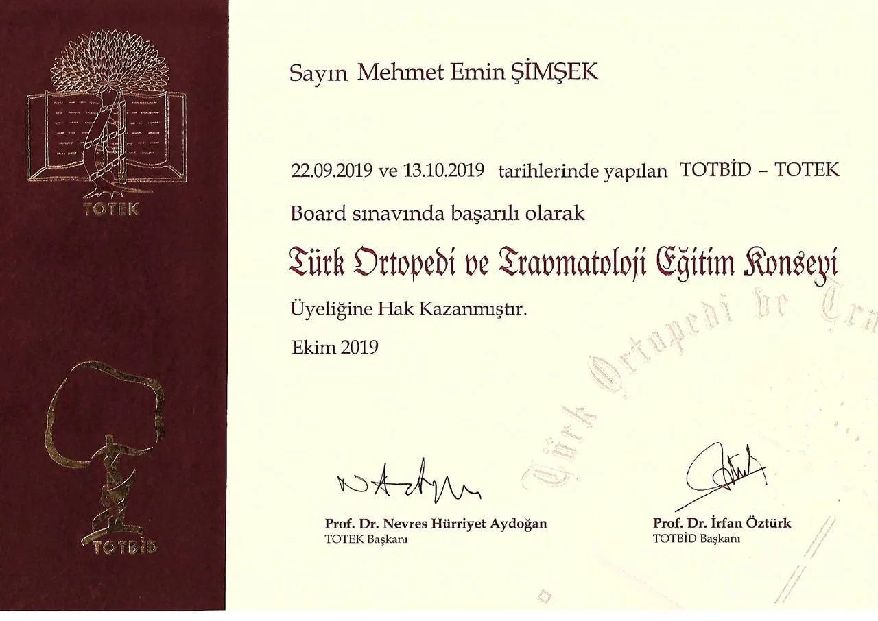 Türk Ortopedi ve Travmatoloji Eğitim Konseyi (TOTEK) Board sınavı başarı ve üyelik belgesi, Ekim 2019.